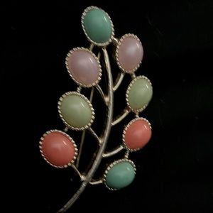 Sarah Coventry Brooche